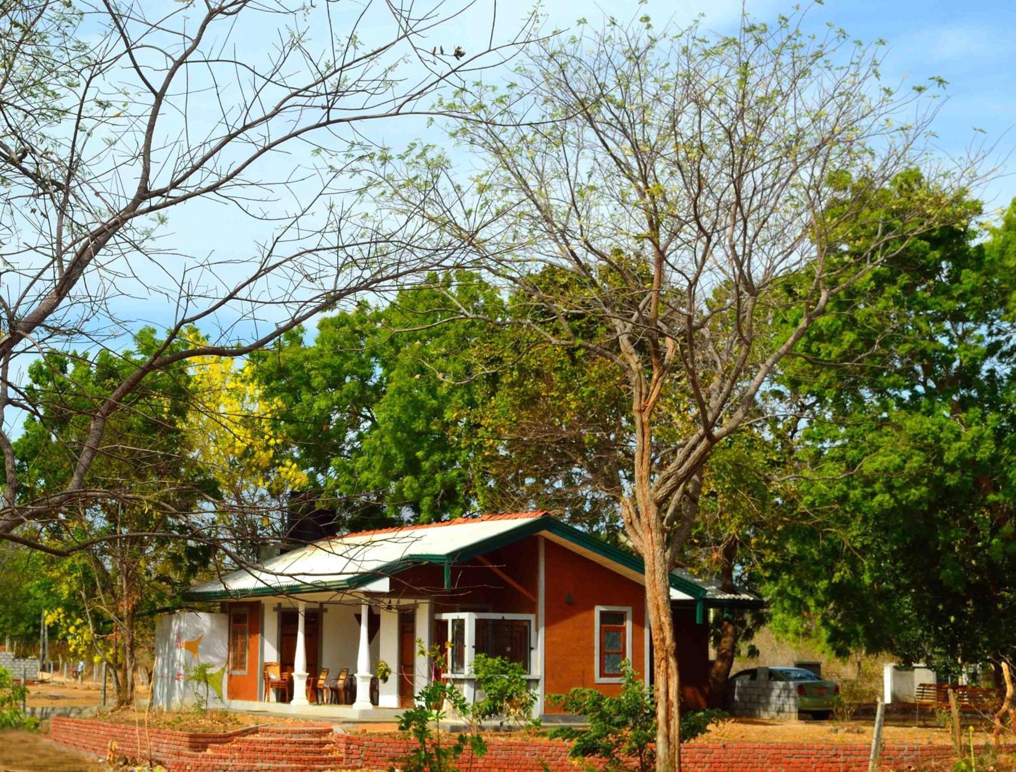 Pelican View Cottages Kataragama Ngoại thất bức ảnh