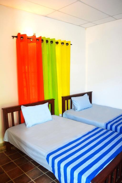 Pelican View Cottages Kataragama Ngoại thất bức ảnh
