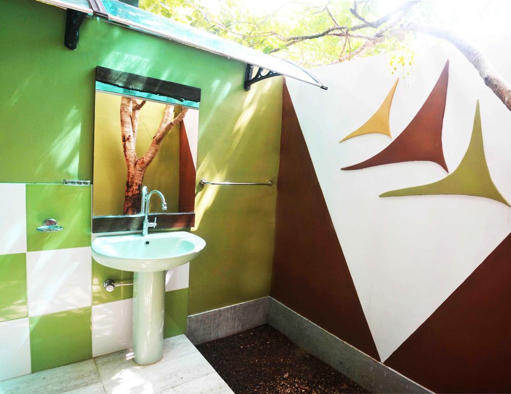 Pelican View Cottages Kataragama Ngoại thất bức ảnh