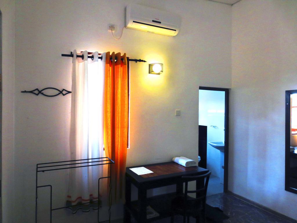 Pelican View Cottages Kataragama Ngoại thất bức ảnh