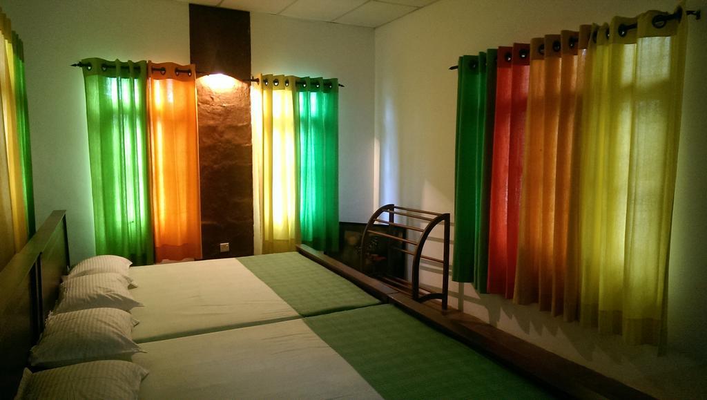 Pelican View Cottages Kataragama Ngoại thất bức ảnh